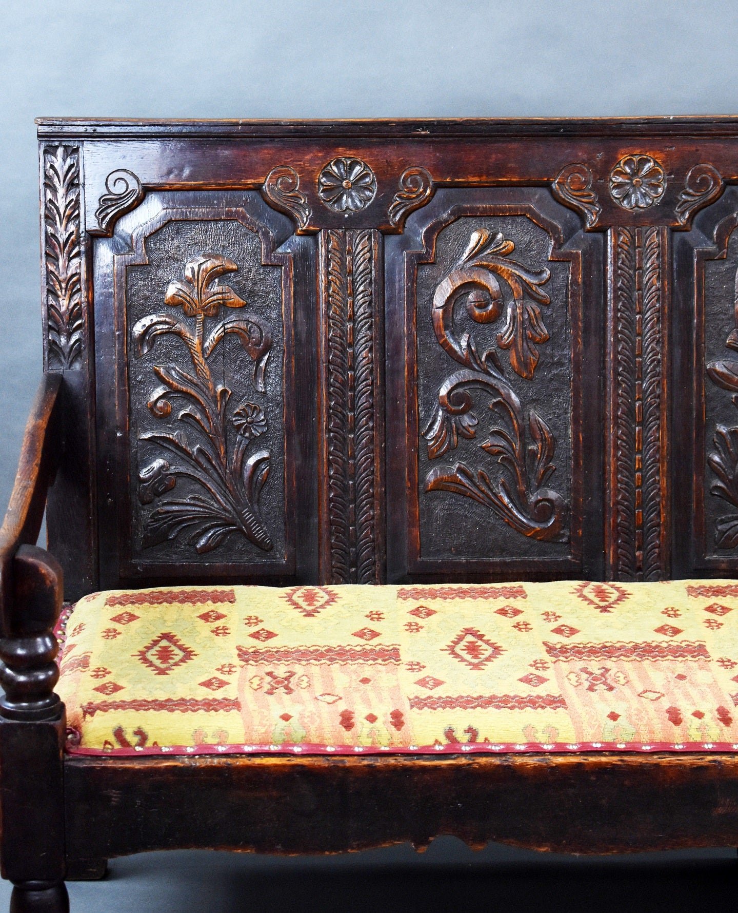 18th Century Carved Oak Settle/Bench/Seat