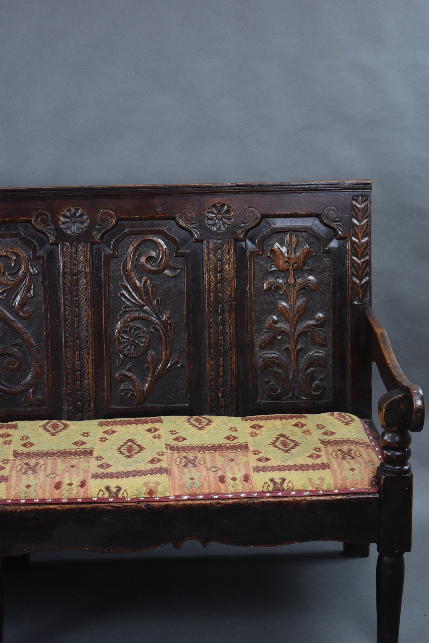18th Century Carved Oak Settle/Bench/Seat