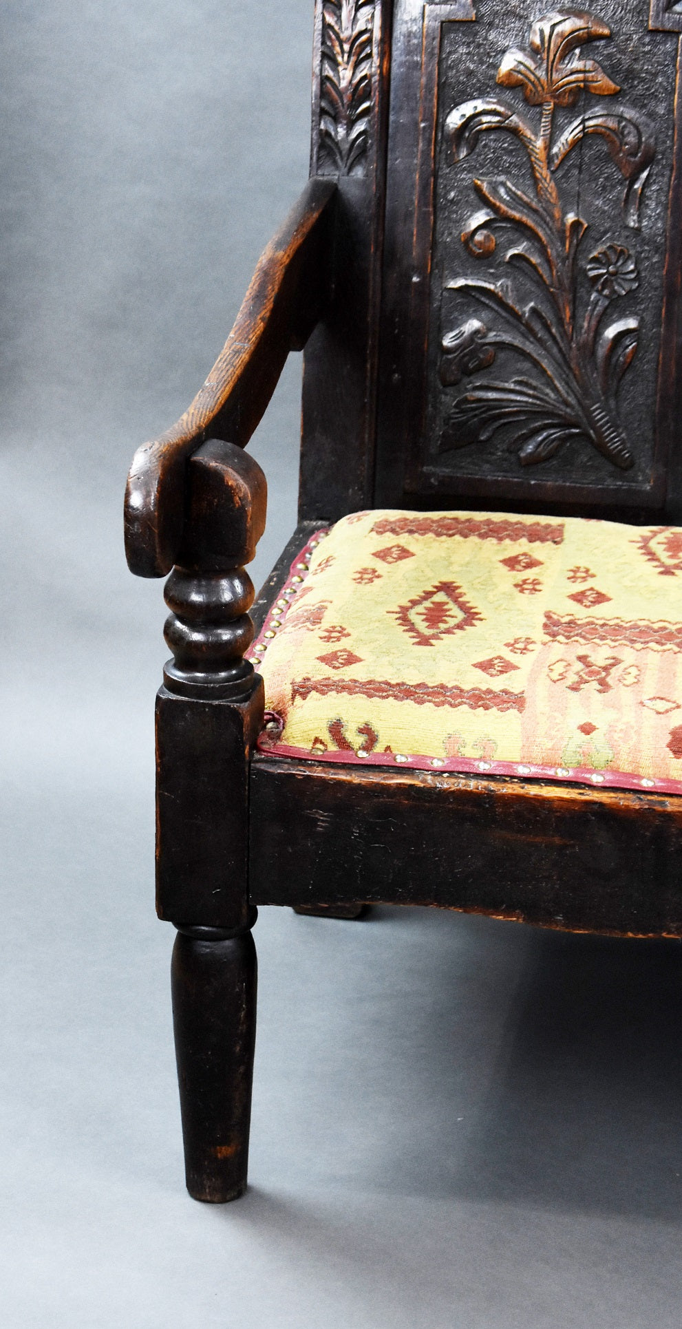 18th Century Carved Oak Settle/Bench/Seat