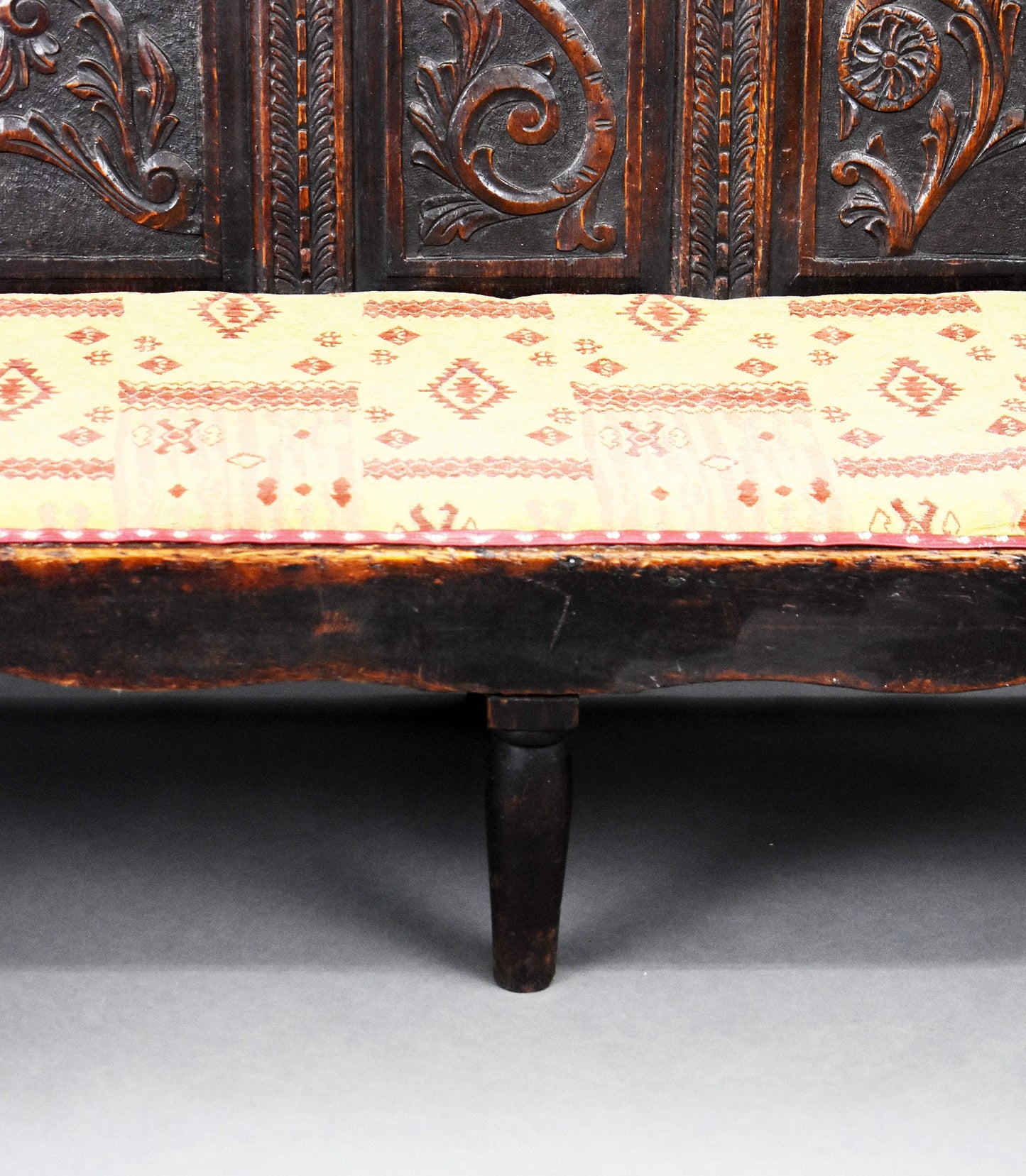 18th Century Carved Oak Settle/Bench/Seat