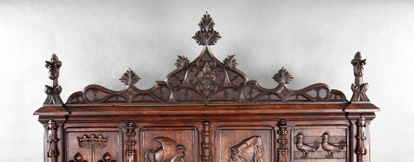 French Oak Carved Settle/Bench