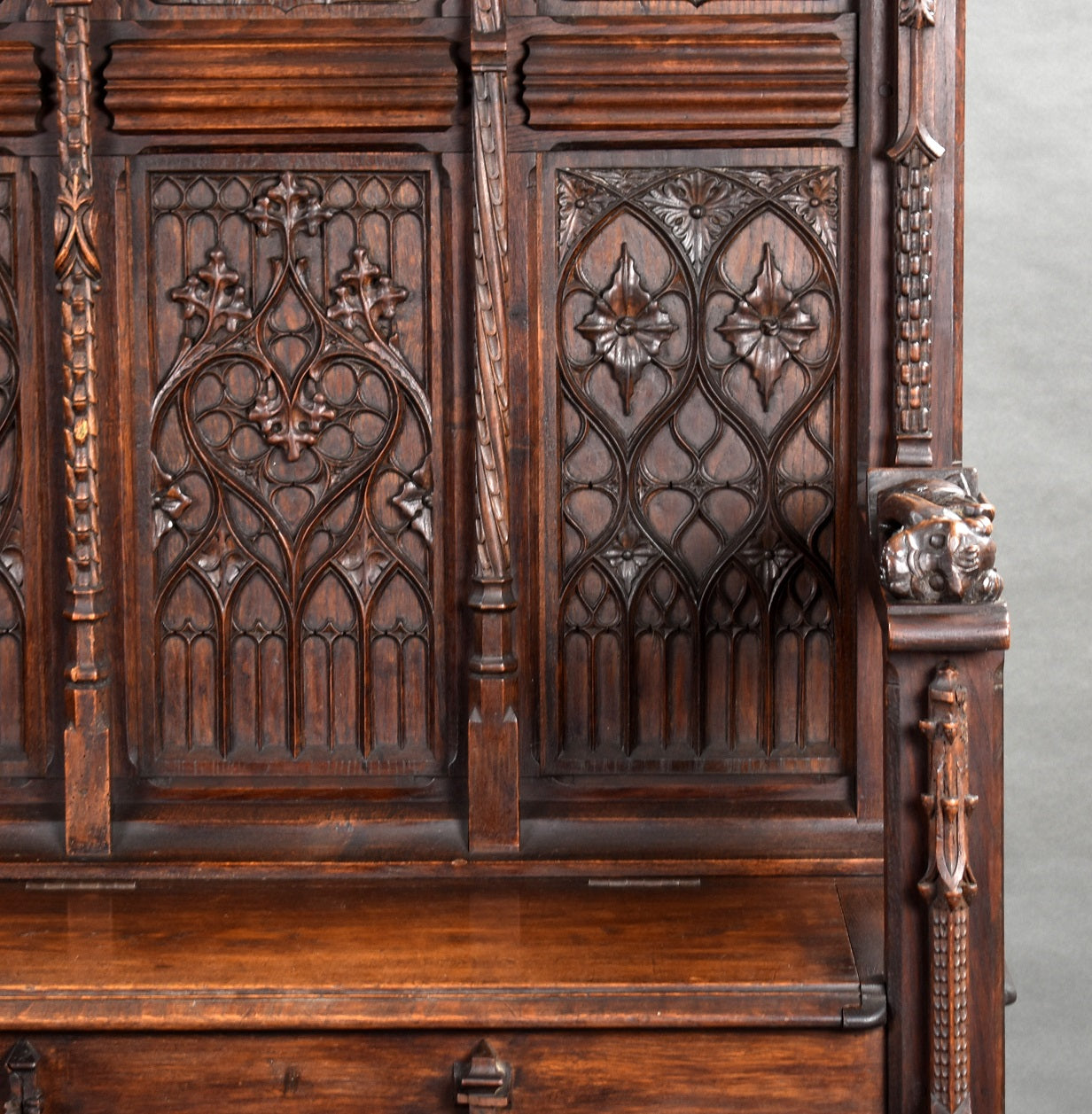 French Oak Carved Settle/Bench