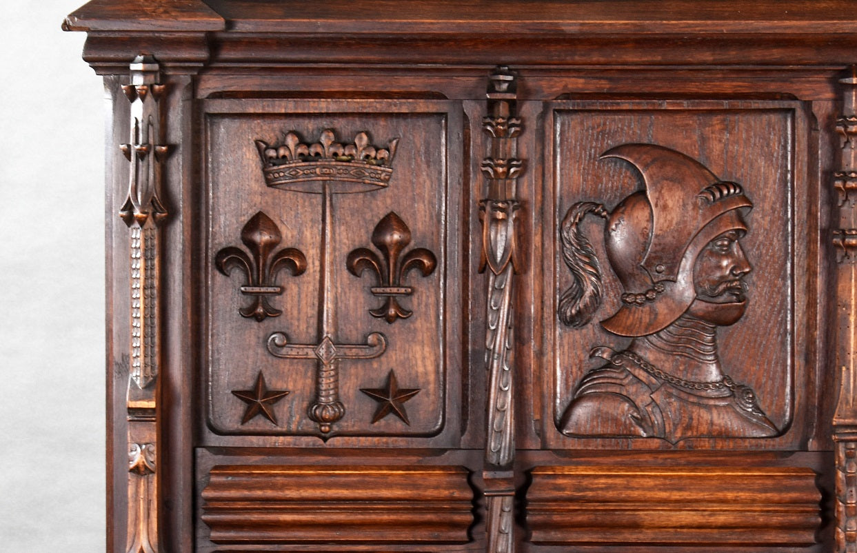 French Oak Carved Settle/Bench