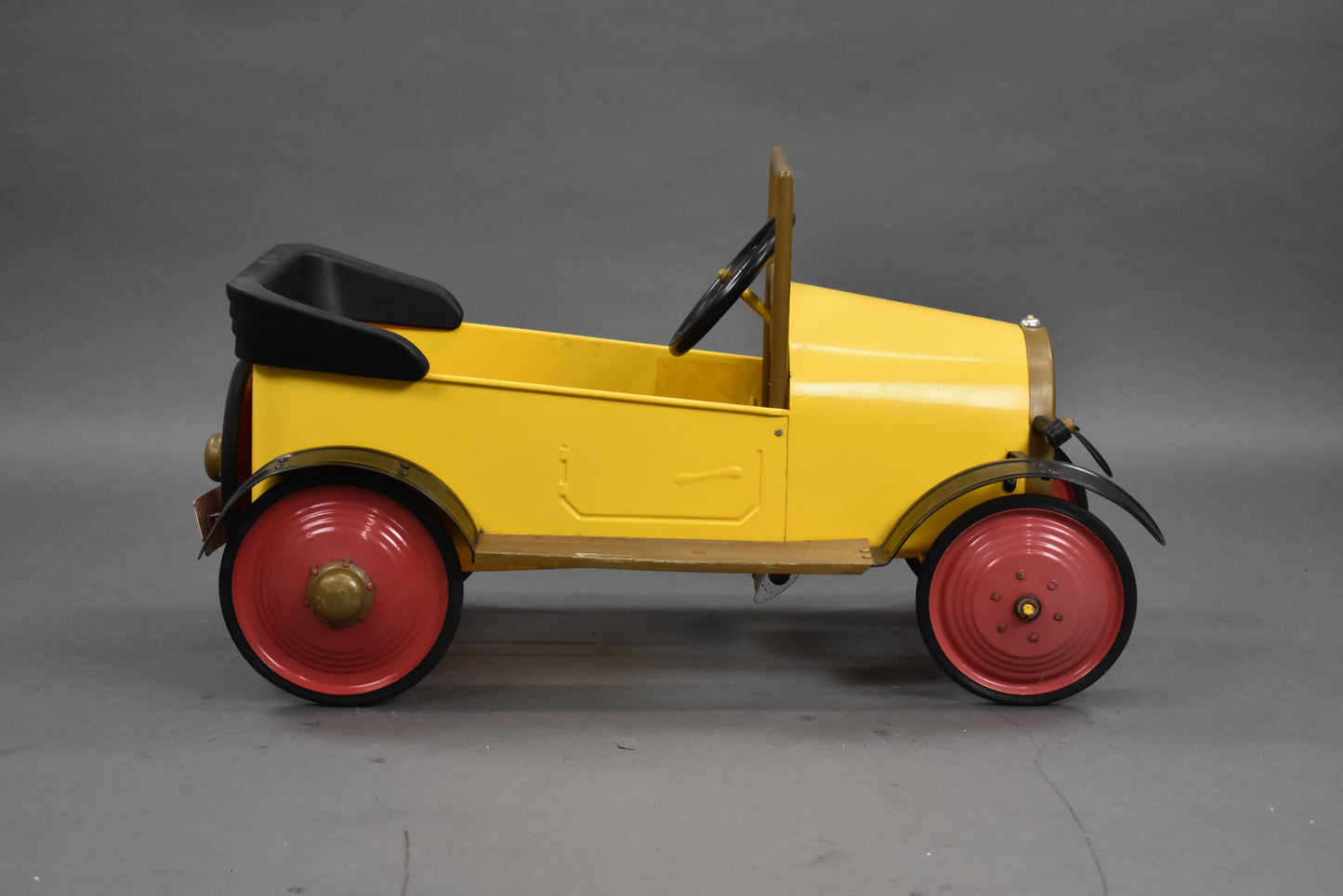 Vintage Brum Pedal Car
