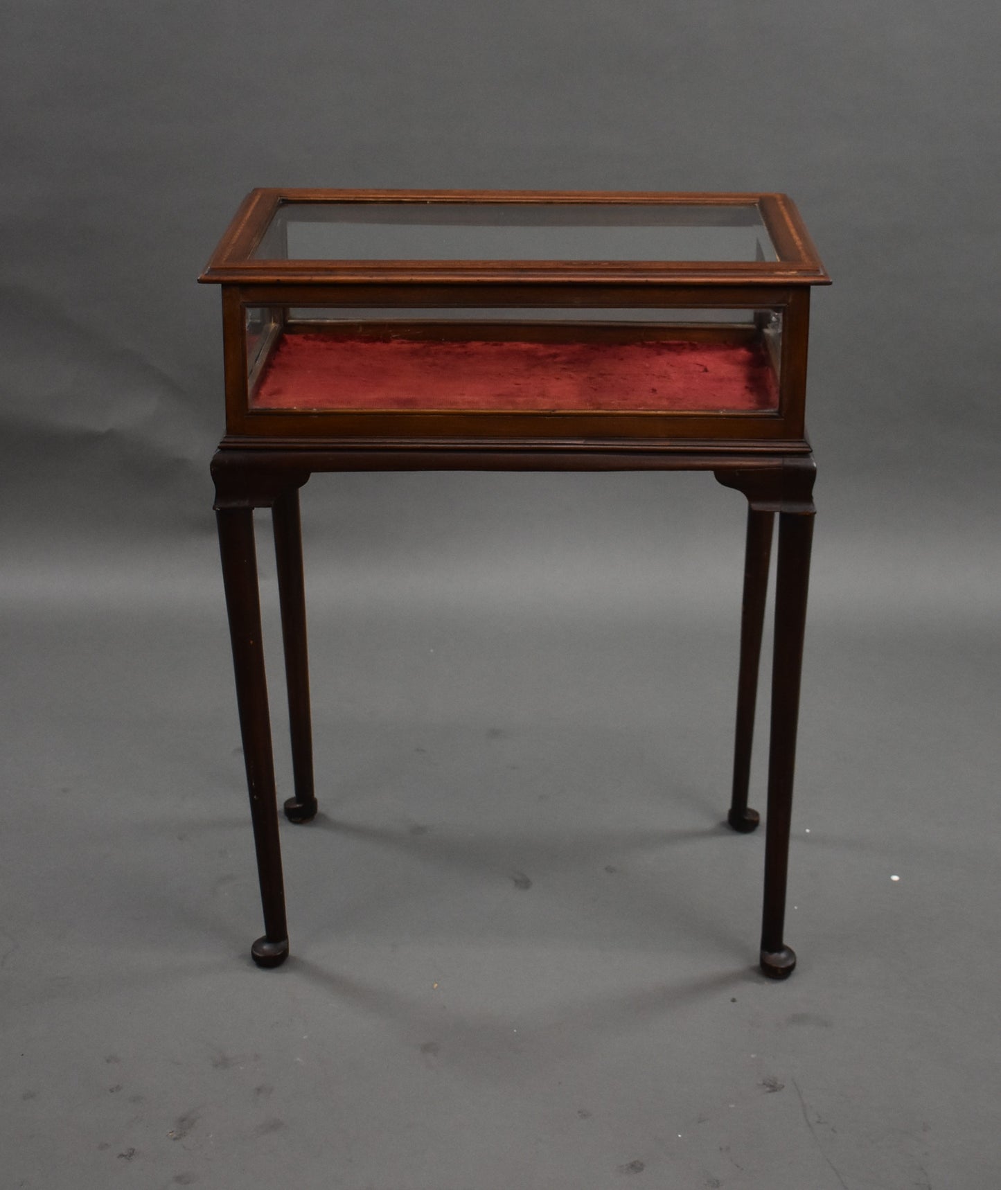 Edwardian Mahogany Bijouterie/Treasure Table