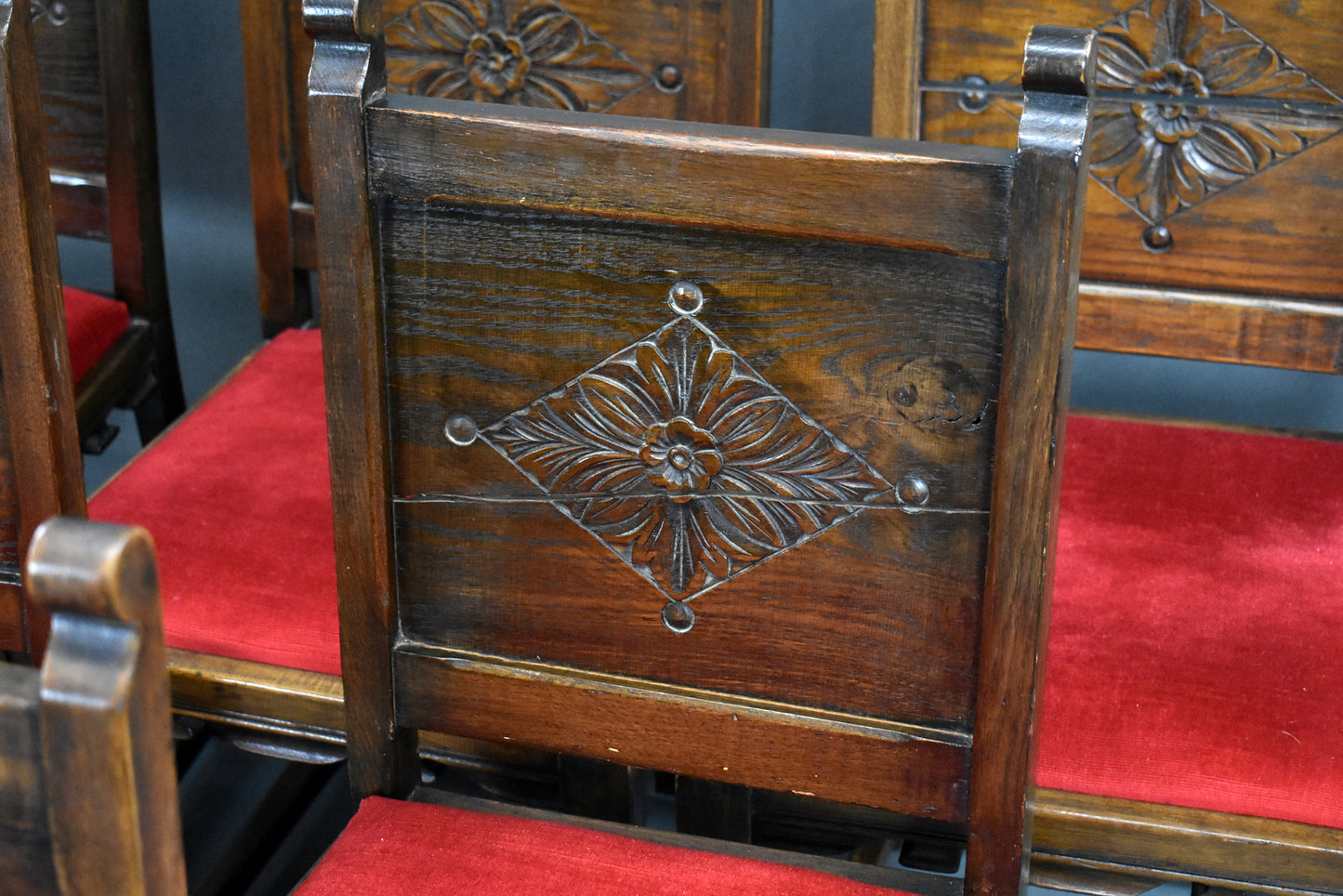 1930s Solid Oak Refectory Table ans Six Oak Chairs