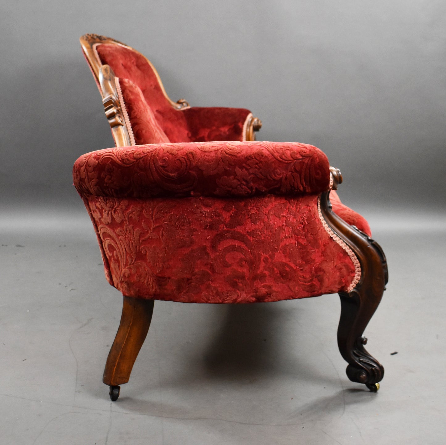 Victorian Mahogany Chaise Lounge