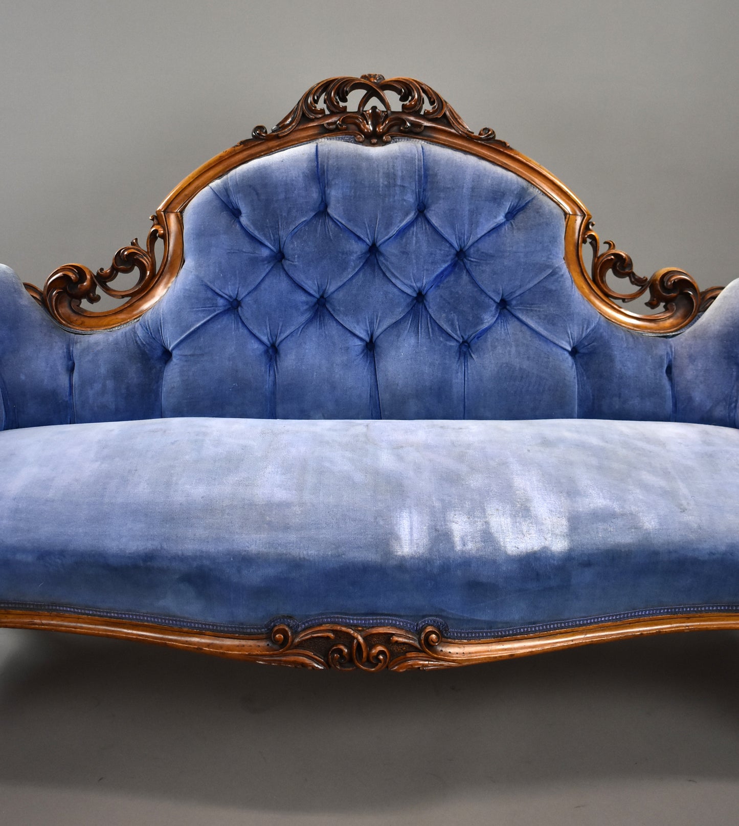 Victorian Walnut Double-Ended Sofa