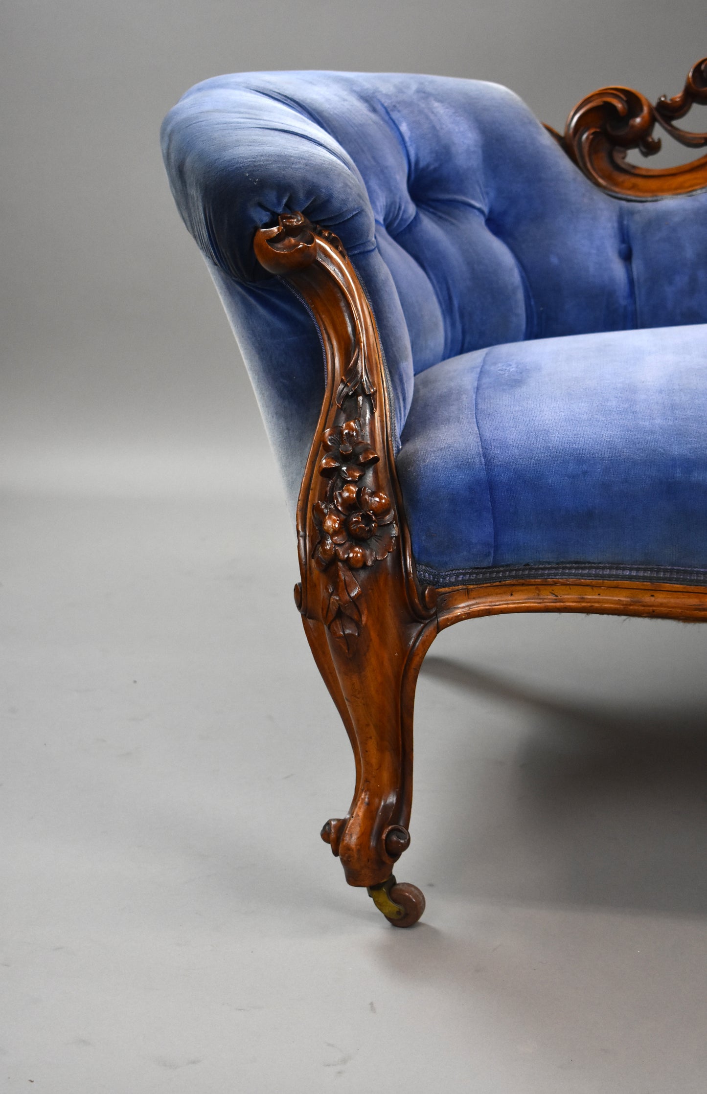 Victorian Walnut Double-Ended Sofa