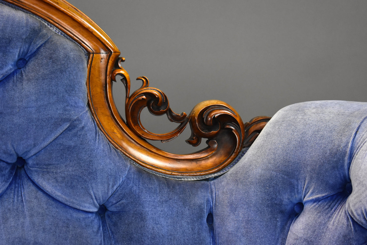 Victorian Walnut Double-Ended Sofa