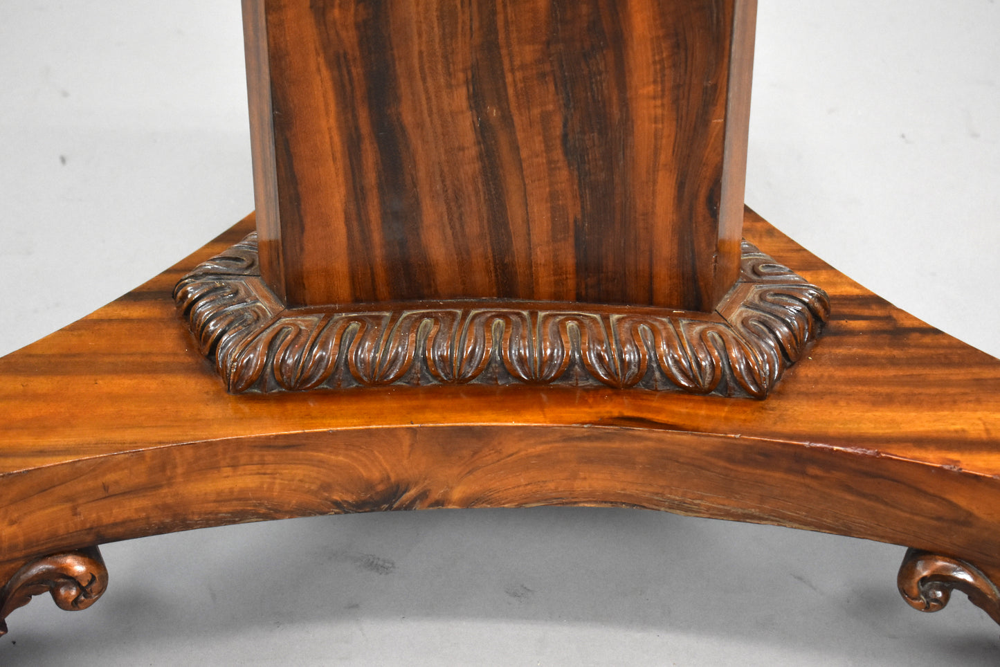 Victorian Rosewood Circular Breakfast Table