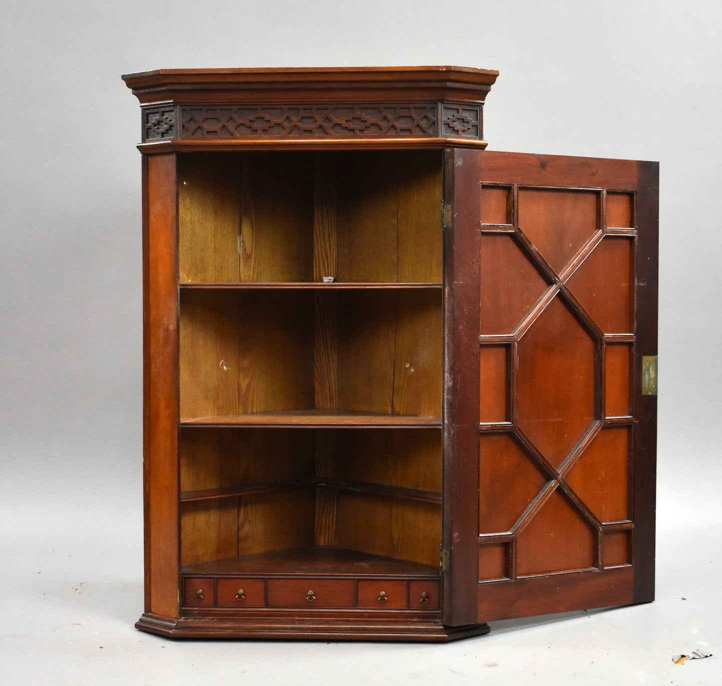 Edwardian Mahogany Corner Caupboard