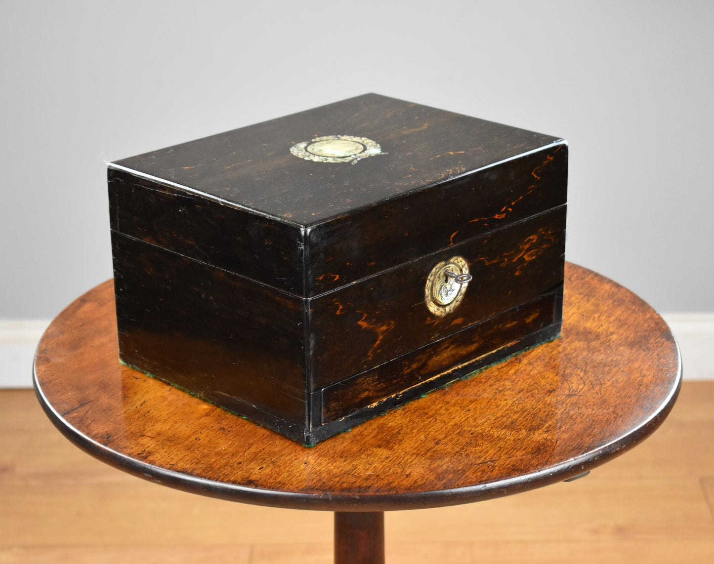 Victorian Rosewood Vanity box/Jewellery case