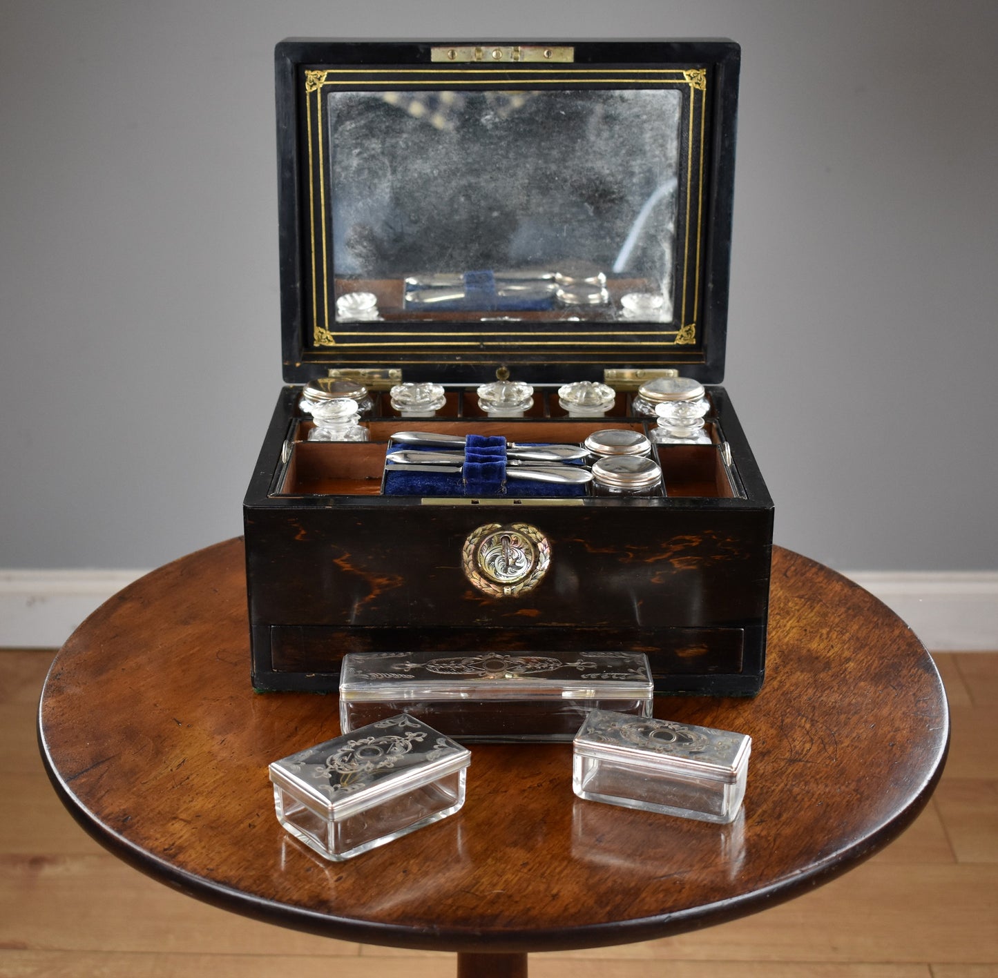 Victorian Rosewood Vanity box/Jewellery case