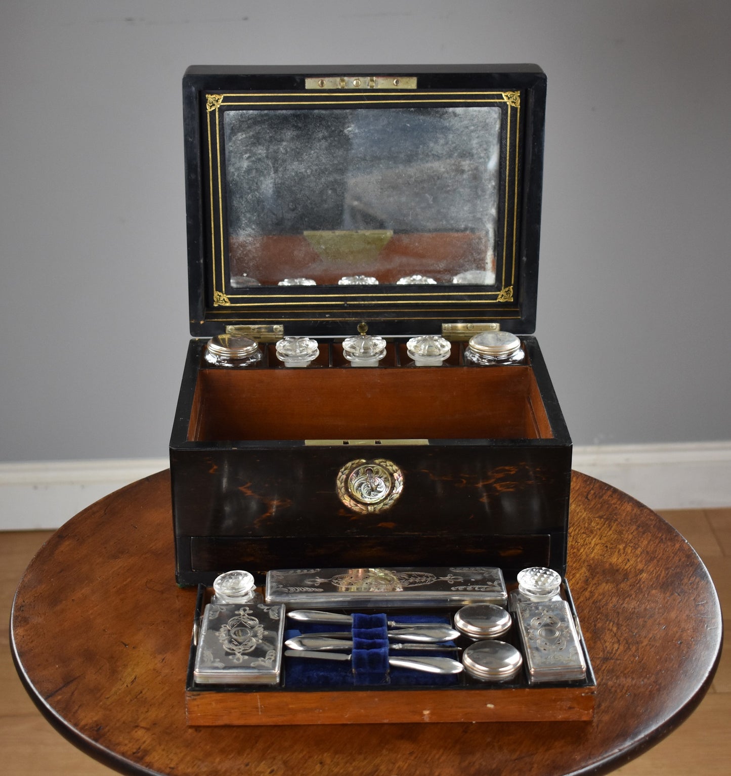 Victorian Rosewood Vanity box/Jewellery case