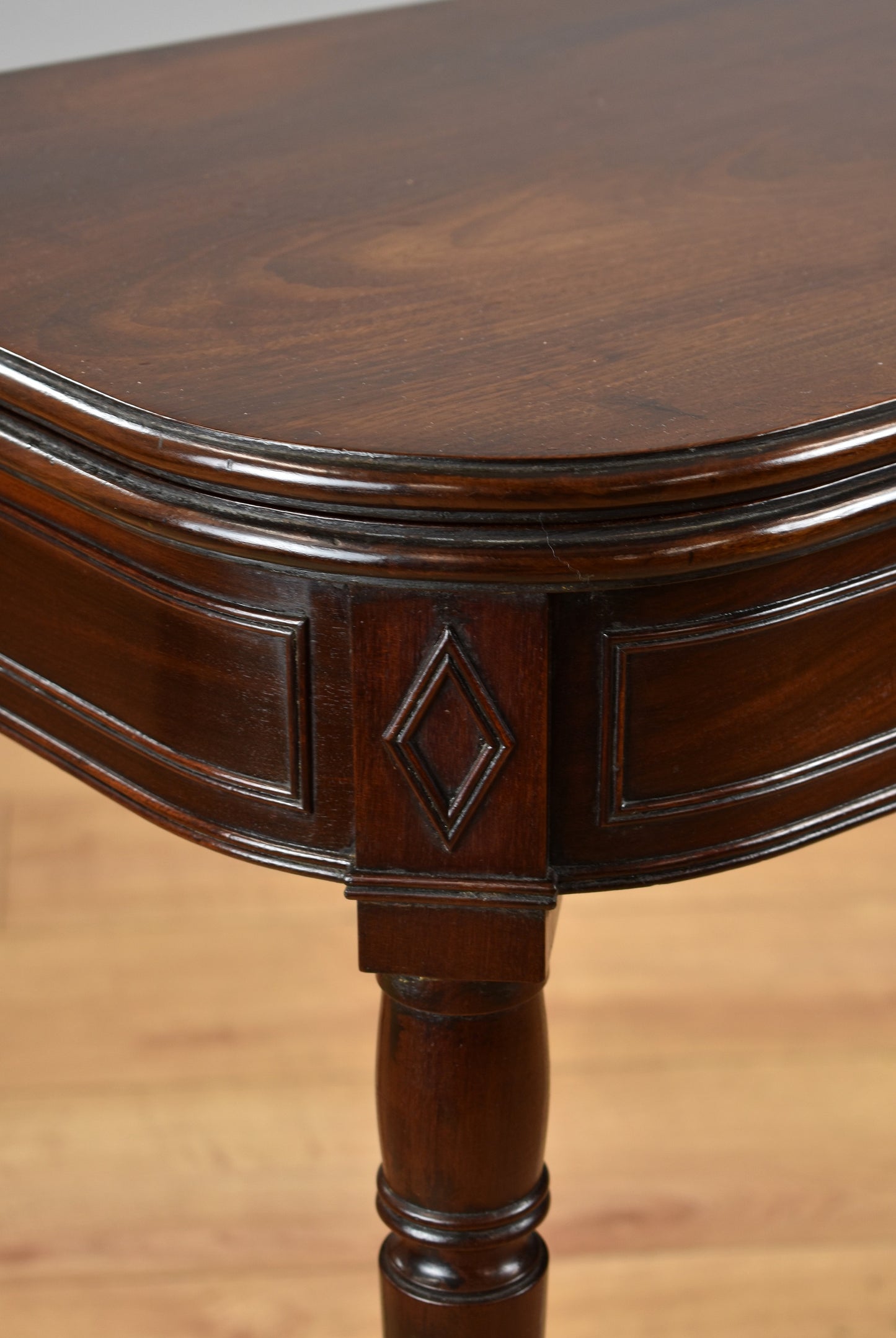 Geargian Mahogany Tea Table