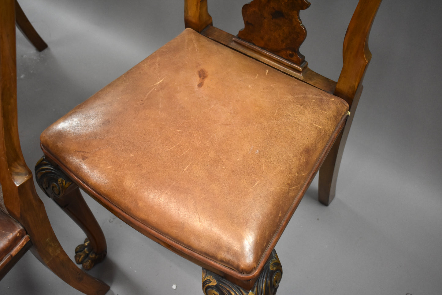 Queen Anne Style Walnut Extending Dining Table & Four Walnut Chairs