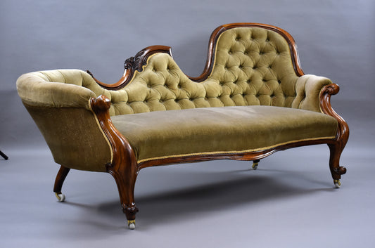 Victorian Walnut Chaise/Sofa