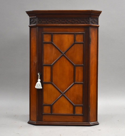 Edwardian Mahogany Corner Caupboard