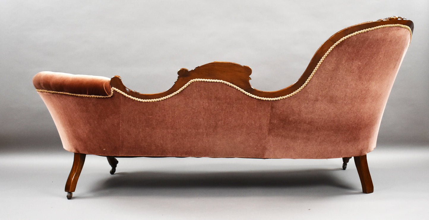 Victorian Carved Walnut Chaise Longue