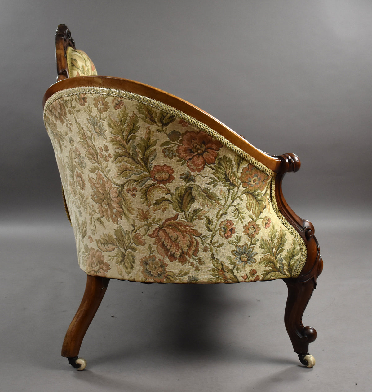 Victorian Walnut Carved Chaise/Sofa